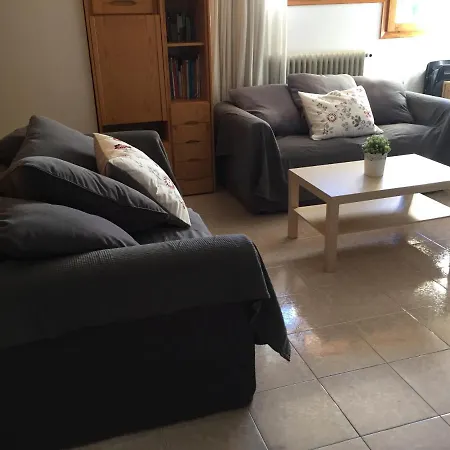 Atico En Con Piscina, Tenis Y Barbacoa ビエスカス