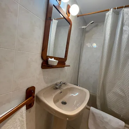 アパート Atico En Con Piscina, Tenis Y Barbacoa ビエスカス