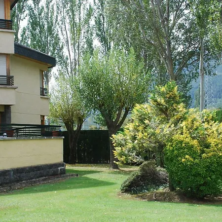 Atico En Con Piscina, Tenis Y Barbacoa *