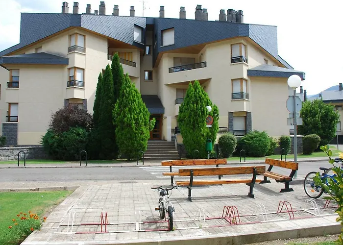 Lägenhet Atico En Con Piscina, Tenis Y Barbacoa Biescas (Aragon)